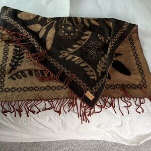 Primo filo Italia VTG women’s Shawl scarf oversize two tone brown fringe ends